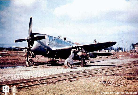 A P-47D-27-RE based in France
