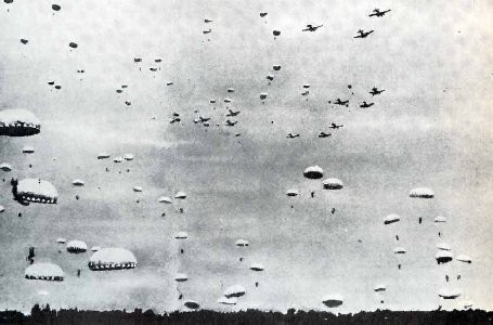 Japanese paratroopers landing at Usua, Dutch West Timor, 1942